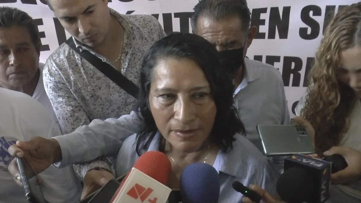 Alcaldesa de Acapulco reitera multas a hoteles que contaminen la bahía