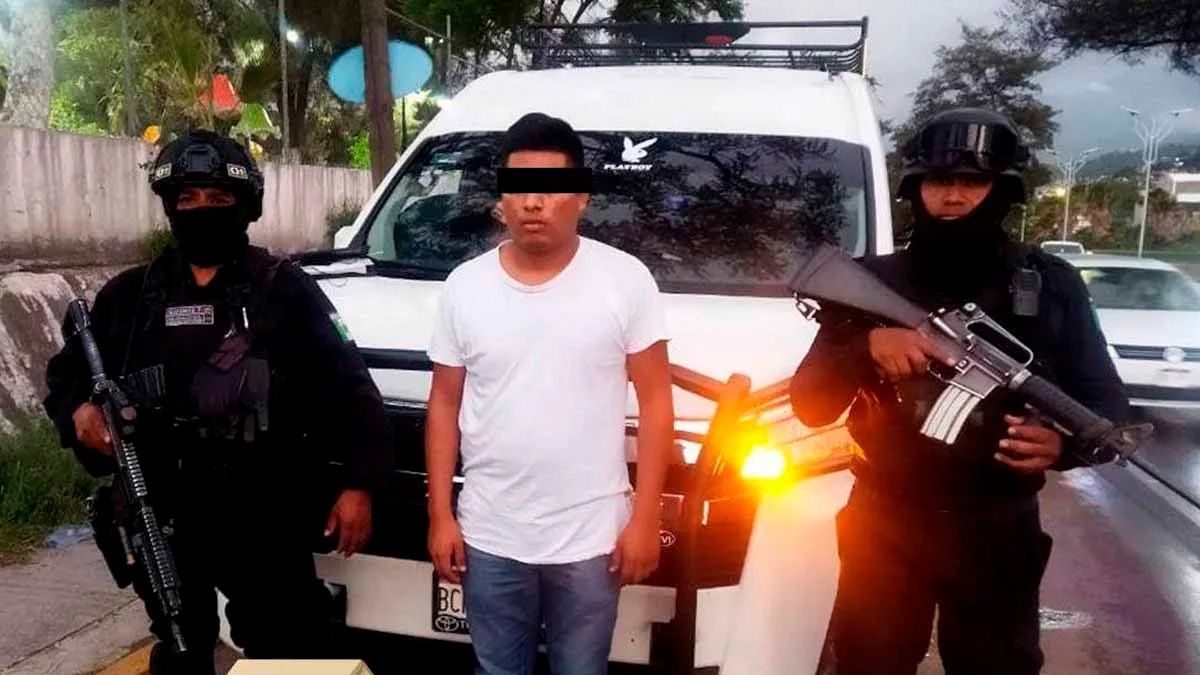Arrestan a uno con vehículo robado en Chilpancingo