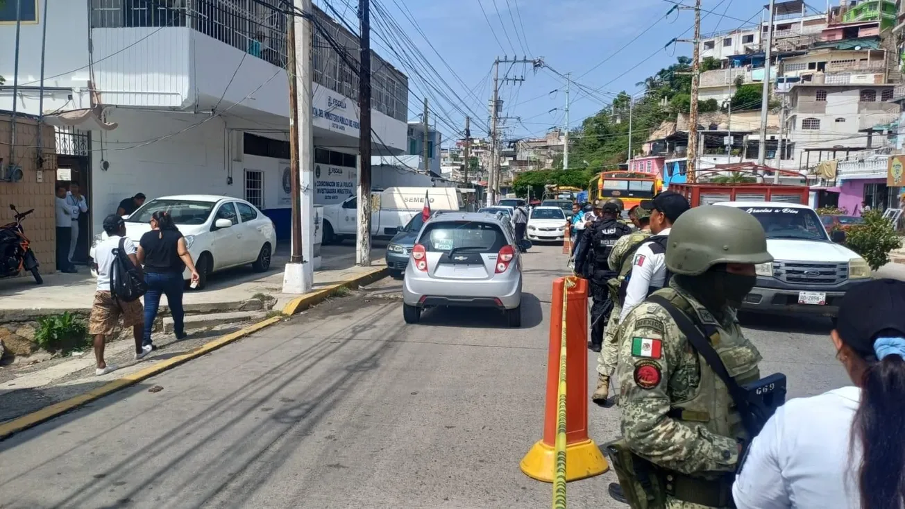 Asesinan a un hombre y hieren a otro frente al MP de la Garita en Acapulco