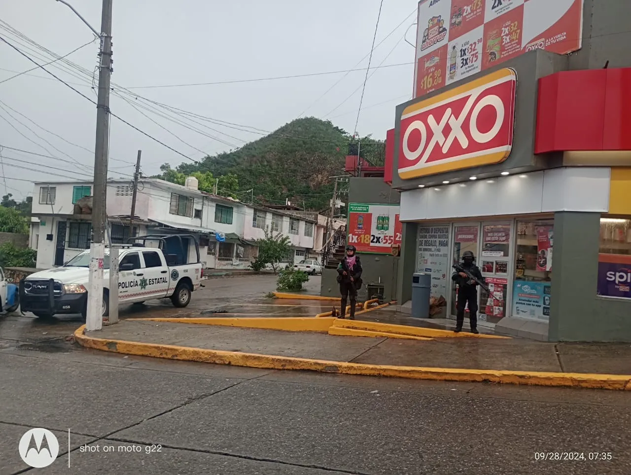 Intensifican operativos en tiendas de Acapulco, para evitar más saqueos post John