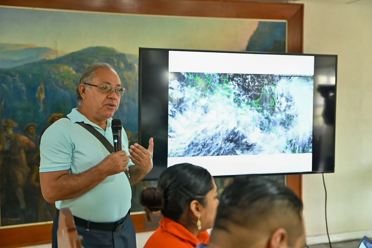 Huracán John provocó desbordamiento de barranca y caída de árboles en Chilpancingo