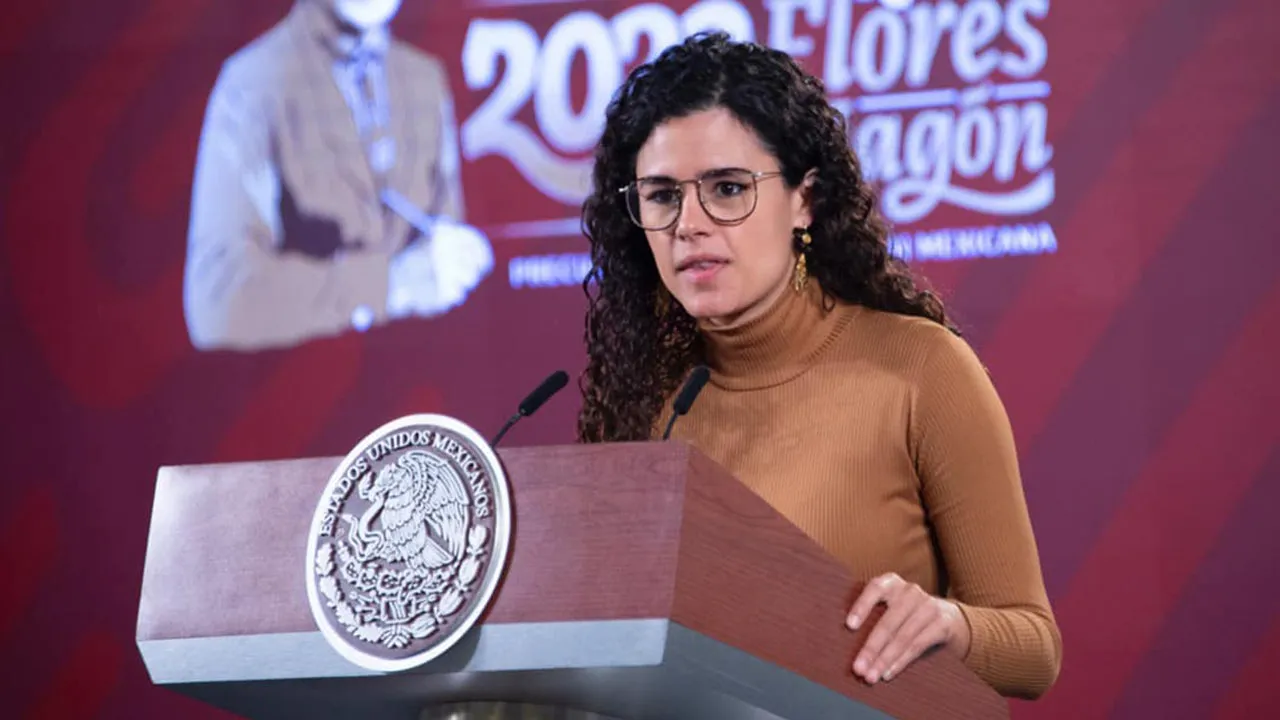 María Luisa renunciaría a Segob el viernes para ir por Morena: AMLO