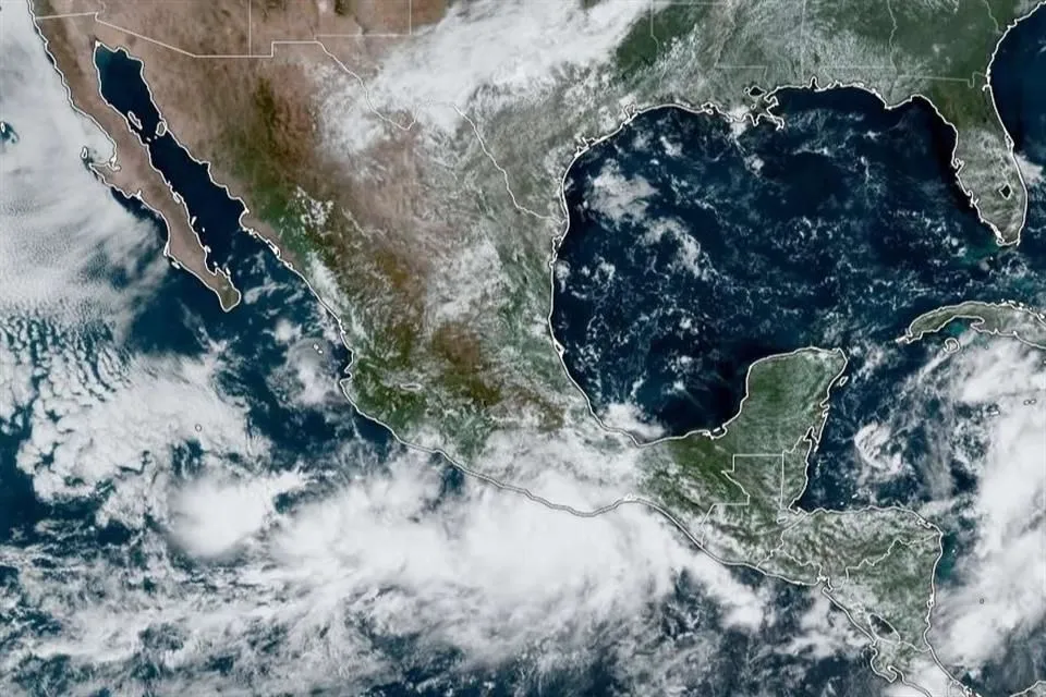 Evoluciona tormenta 'John' a huracán categoría 1 al sur de Guerrero