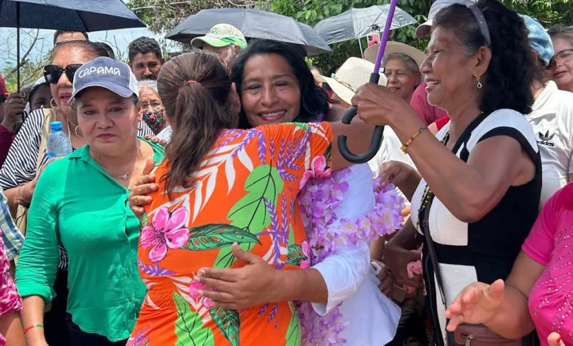 Inaugura Abelina planta potabilizadora de agua en Pie de la Cuesta