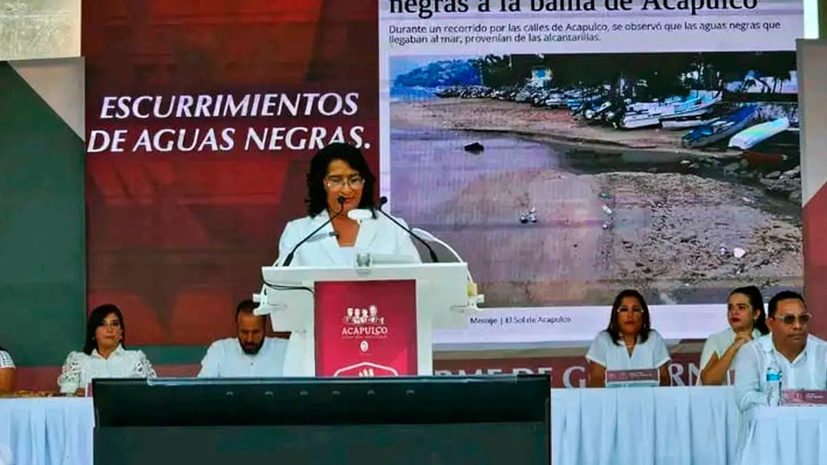 Abelina López llama a trabajar unidos por el bienestar de Acapulco en su tercer informe