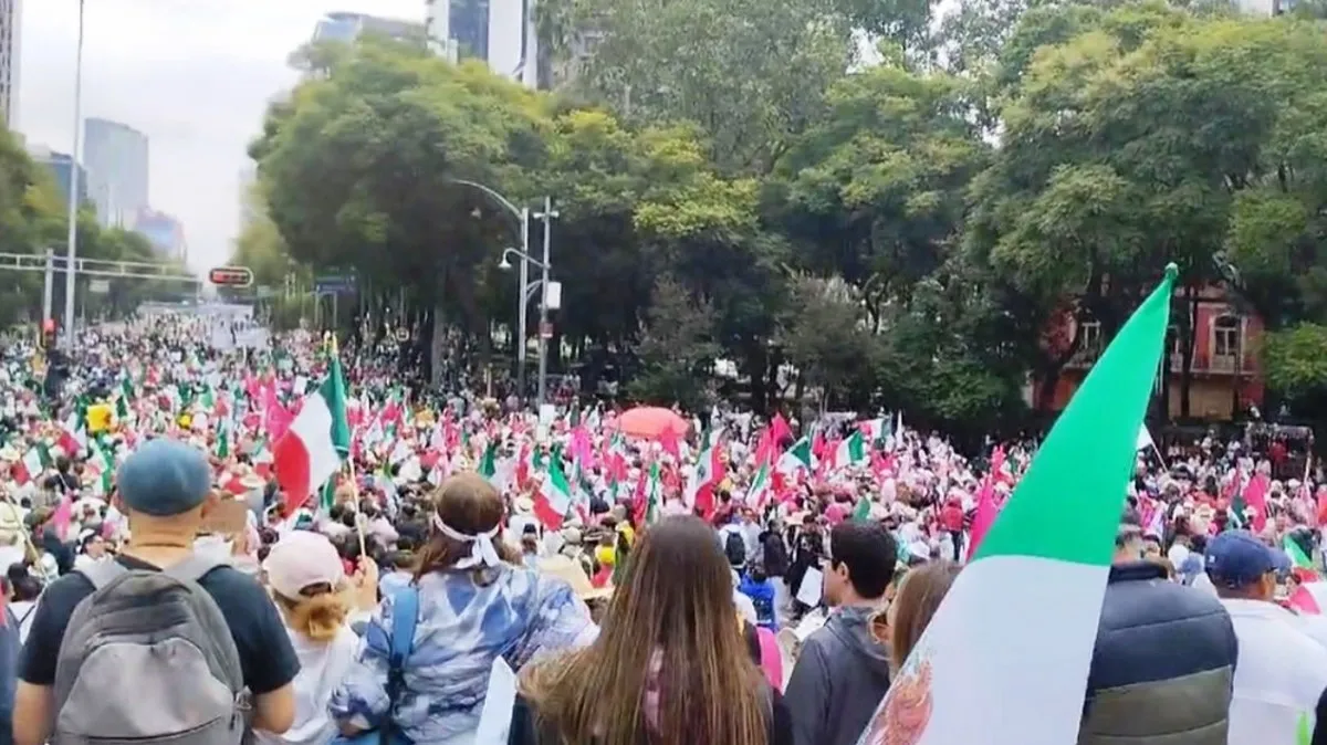 Miles marchan y protestan frente al Senado contra reforma judicial; capricho de AMLO, la califican