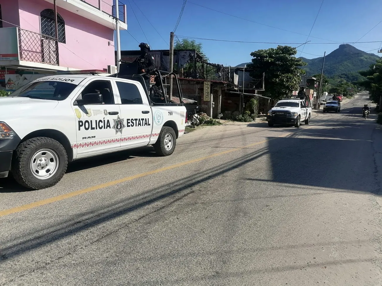 Piden a pobladores de Tecpan, Benito Juárez y Atoyac permanecer en sus casas, tras irrupción de grupo armado