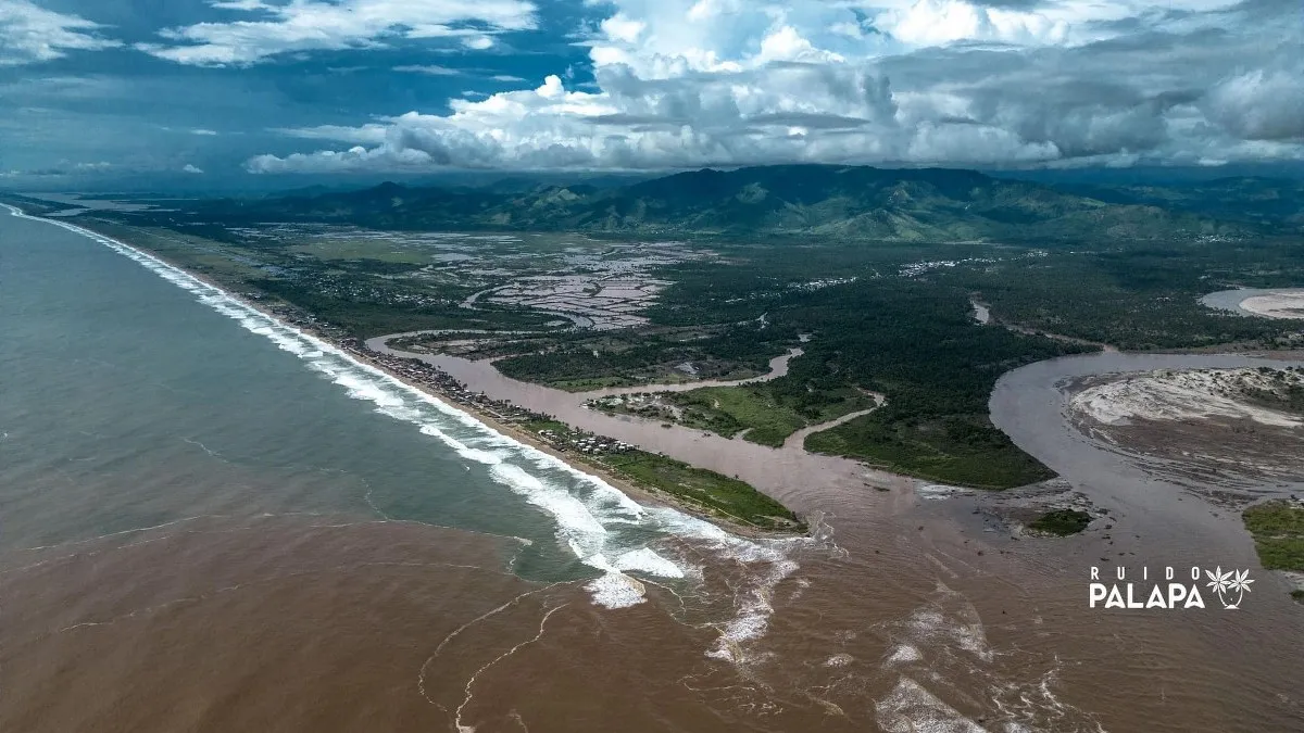 Borró John más de 50 negocios en la Barra de Coyuca de Guerrero