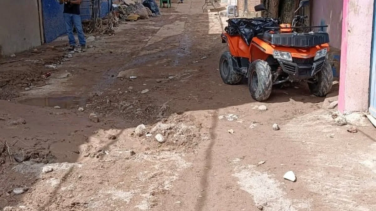 Avanza limpieza de colonias afectadas por John en Chilpancingo