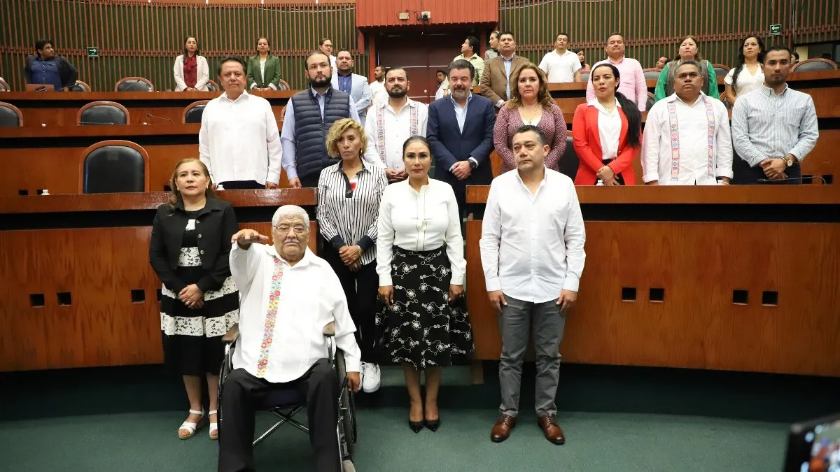 Juan Valenzo toma protesta como diputado en medio de tensiones en el Congreso de Guerrero