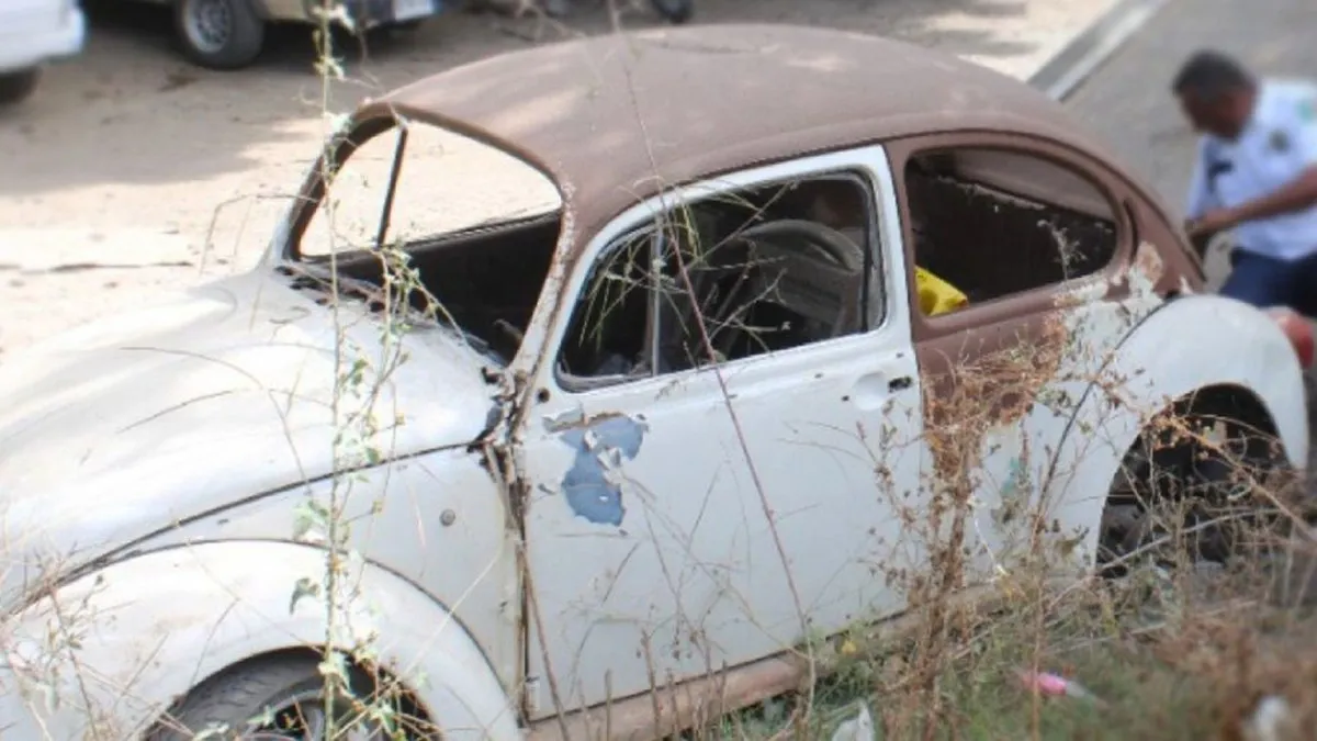 Así puedes denunciar autos chatarra abandonados en la vía pública en Acapulco