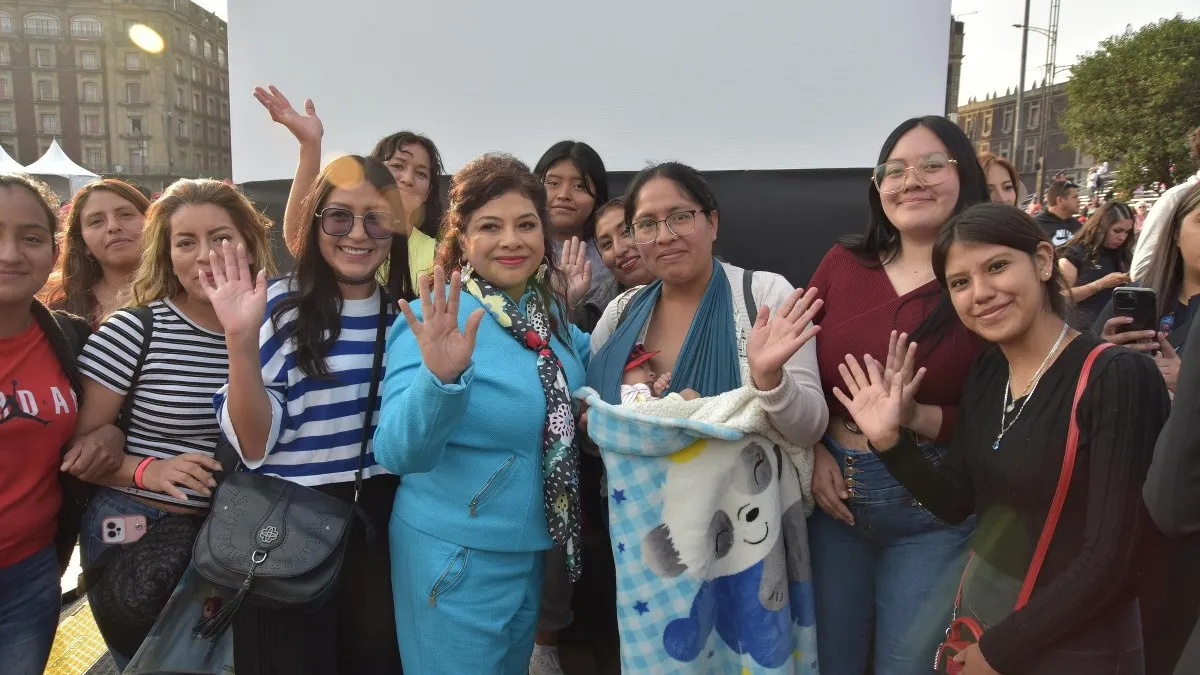 En evento masivo, Clara Brugada entrega los primeros apoyos del programa Desde la Cuna