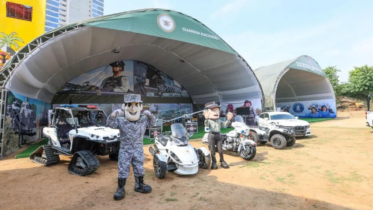 Ofrecen exposición militar "La Gran Fuerza de México" en Acapulco