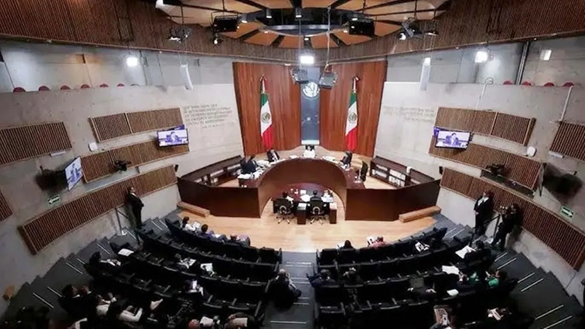 Tribunal Electoral avala que el INE continúe preparativos para la elección juzgadores