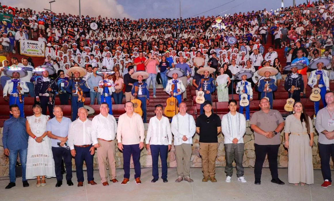 Javier Saldaña inaugura el quinto festival de Marching Band en Acapulco