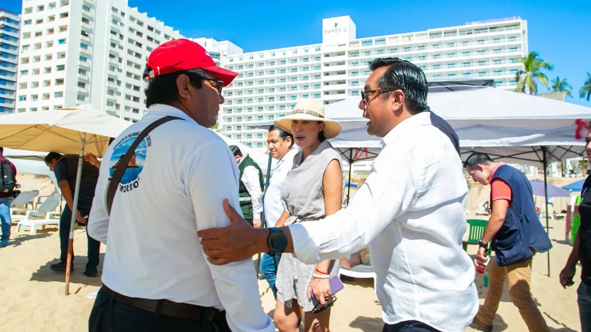 Titular de Turismo federal, Josefina Rodríguez Zamora, recorre playas de Acapulco