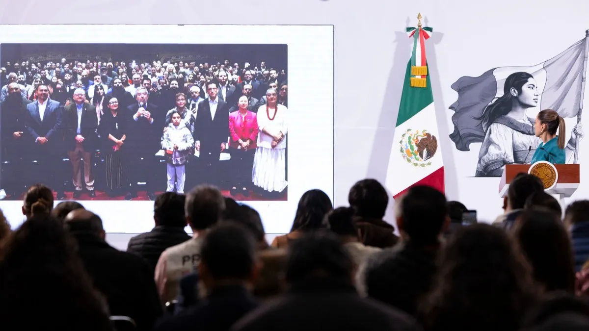 Himno Migrante rinde homenaje a los que han cruzado la frontera; son son héroes y heroínas, reitera Sheimbaum