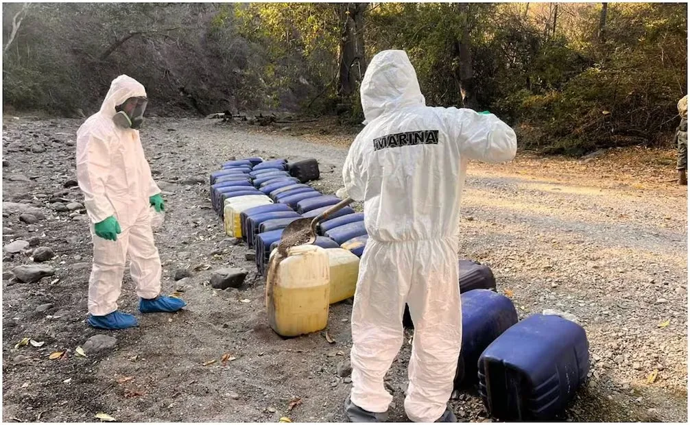 Marina desmantela laboratorio clandestino en Sinaloa