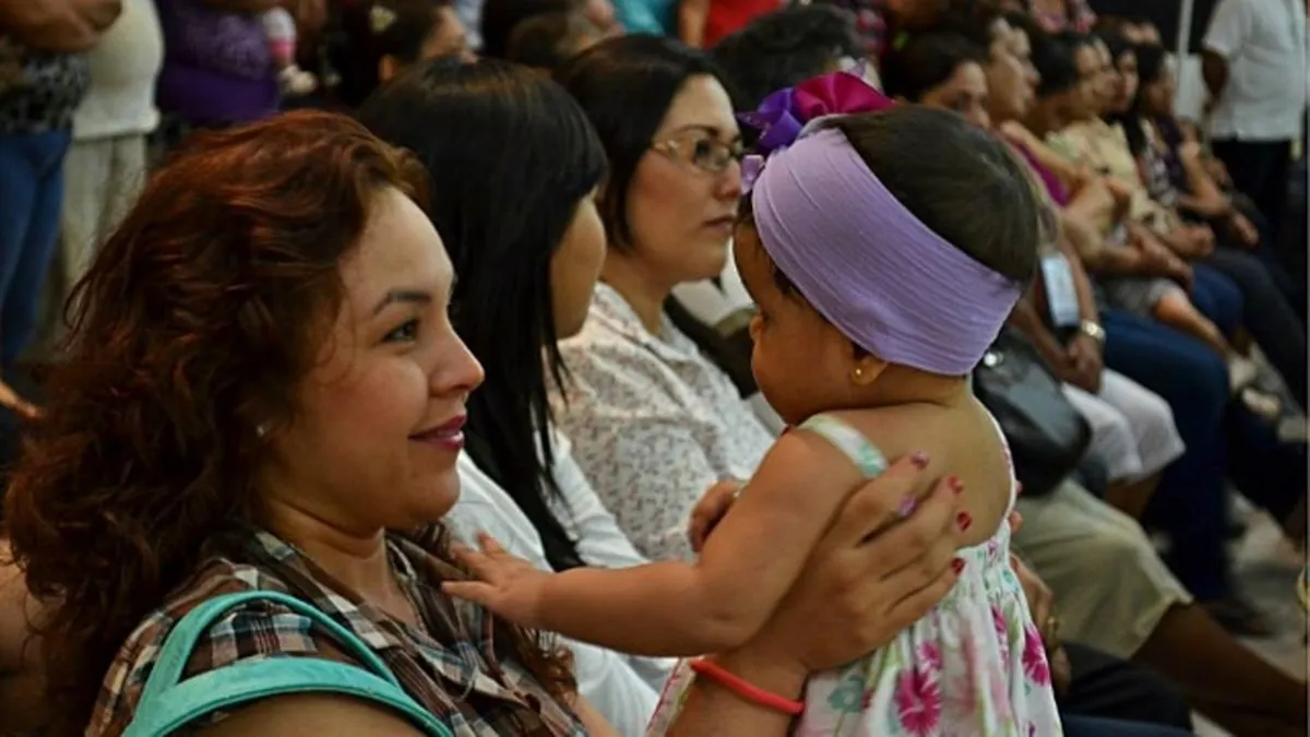 Programas de seguridad social para madres jefas de familia, deben ser prioritarios y de interés público, plantean