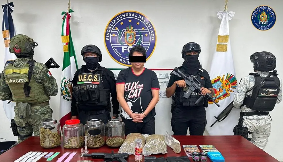 Detienen a hombre y decomisan droga en casa de seguridad en Costa Azul en Acapulco