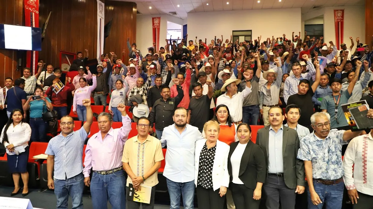 Congreso de Guerrero rinde homenaje póstumo al activista Arnulfo Cerón Soriano