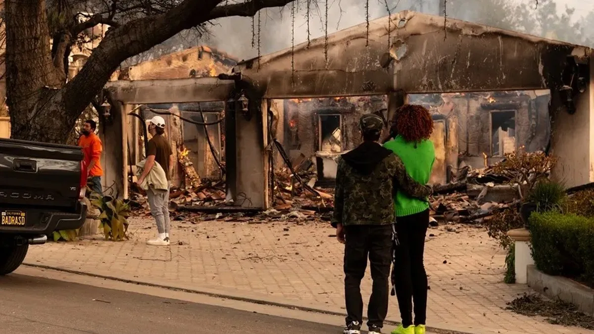 Famosos lloran la pérdida de sus hermosas casas por incendio en California