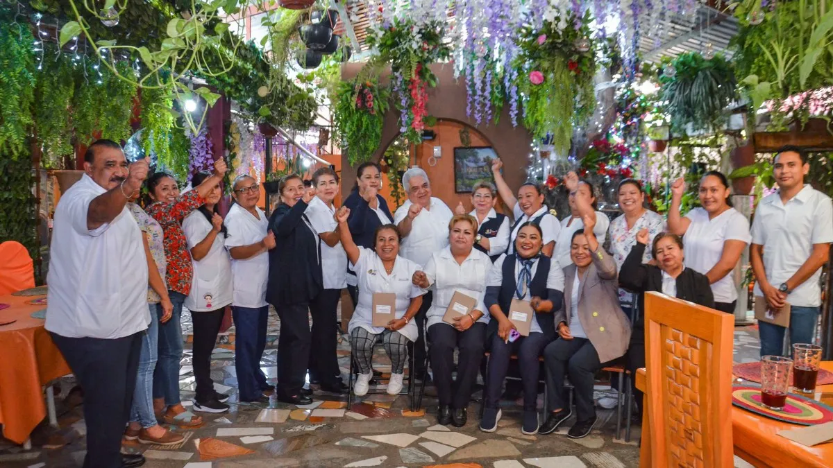 Chilpancingo rinde homenaje a enfermeras por su dedicación y compromiso