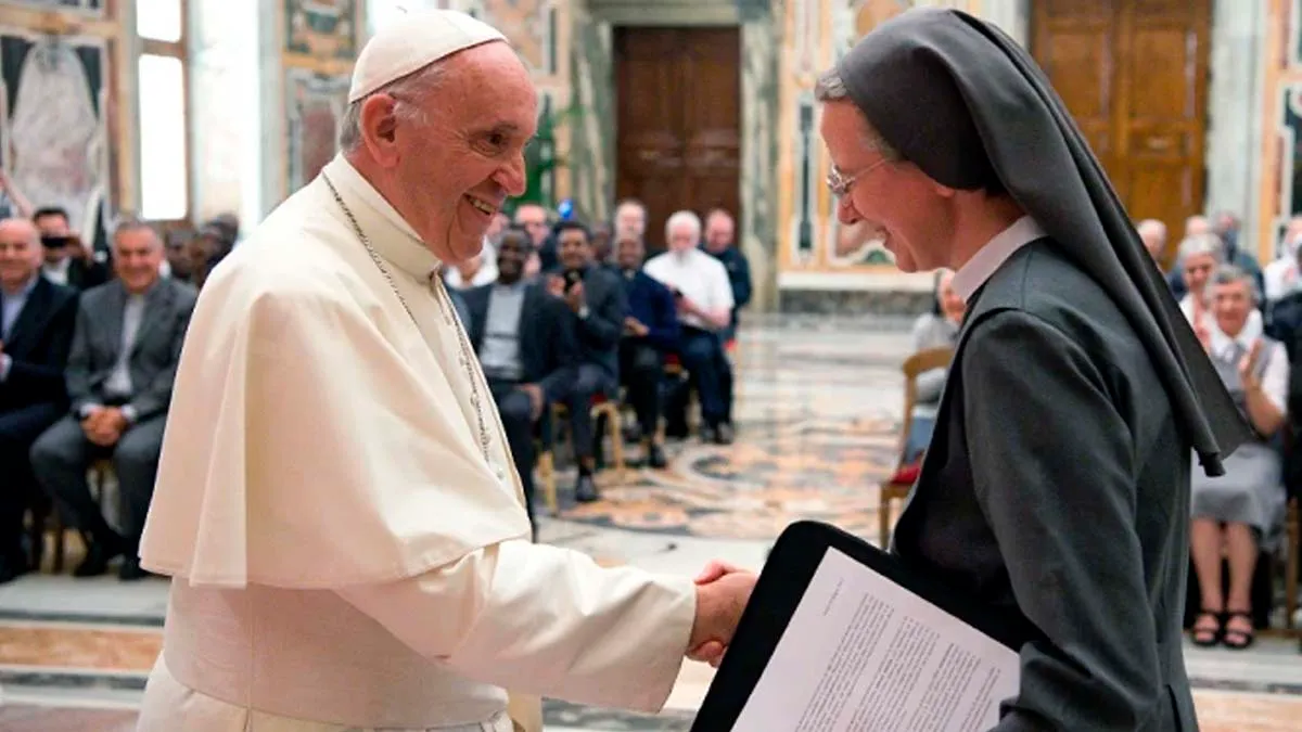 Papa Francisco nombra a la primera mujer prefecta en el Vaticano