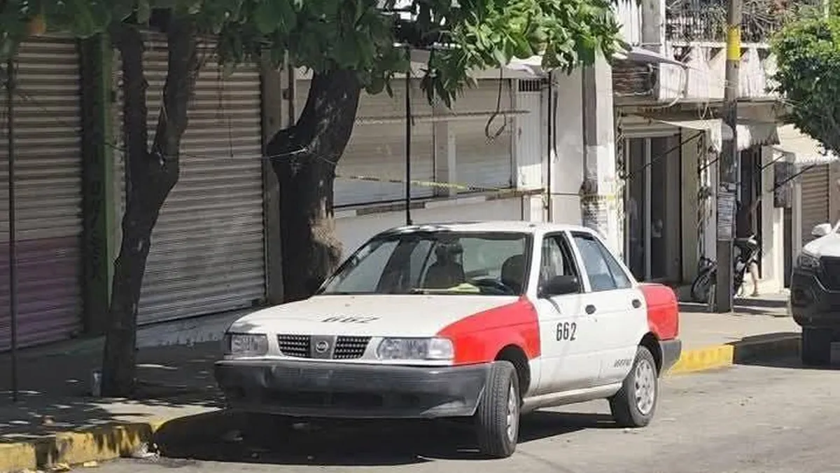 Hallan cuerpo sin vida en la cajuela de un taxi en colonia Emiliano Zapata, Acapulco