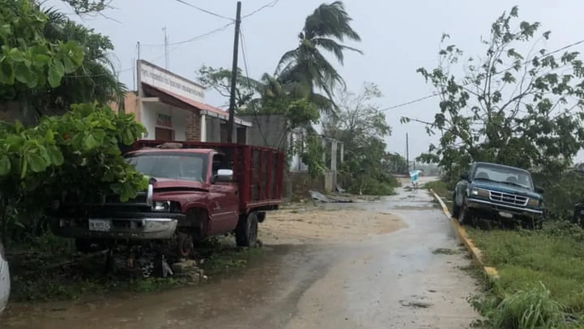 12 mil familias afromexicanas exigen atención por daños del huracán John en Guerrero