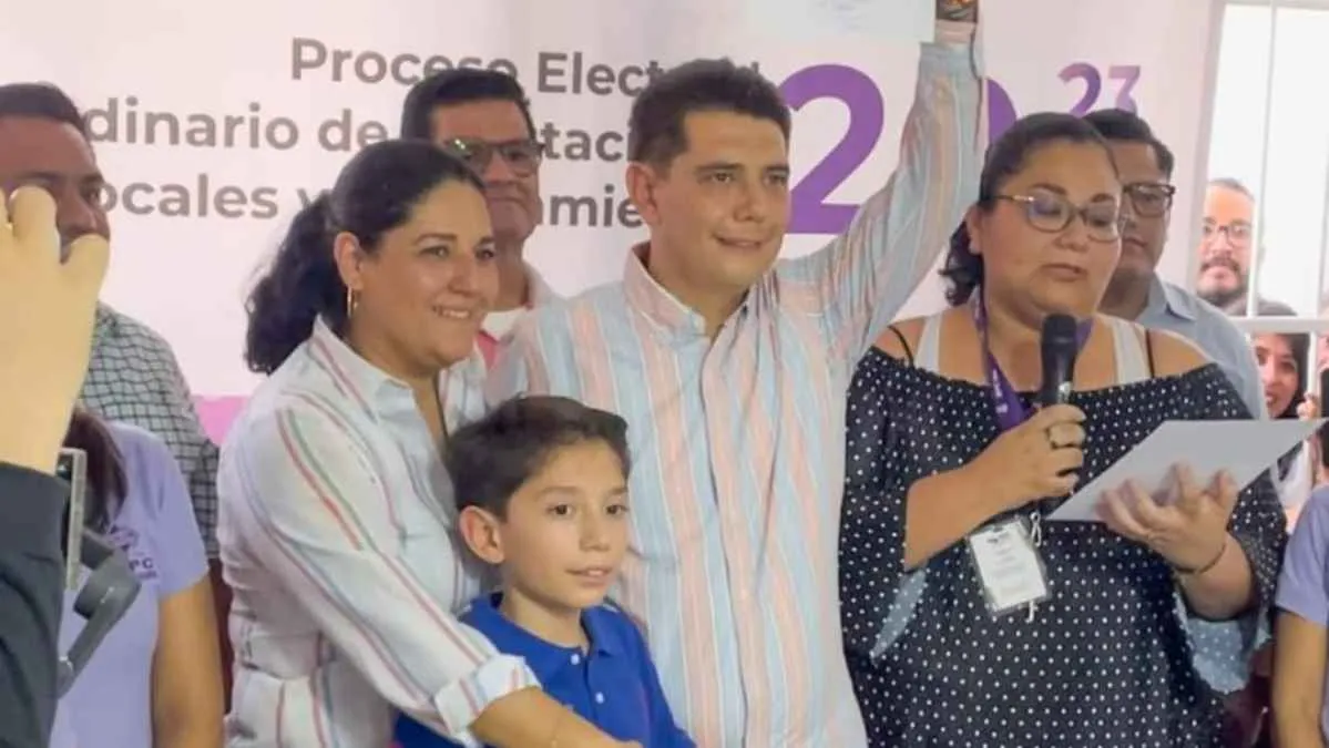 Entregan constancia de mayoría a Alejandro Arcos como alcalde electo de Chilpancingo