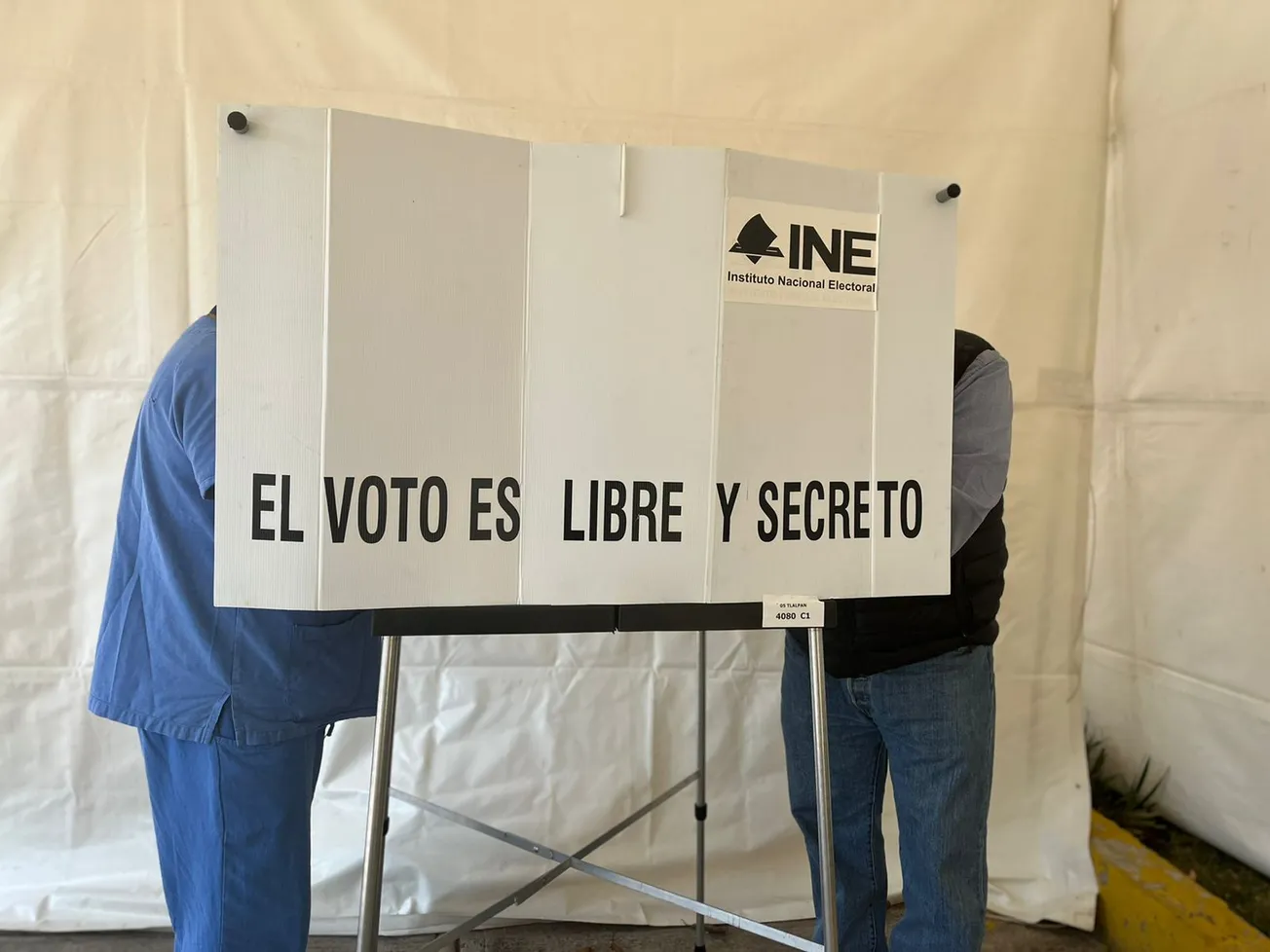 INE batea al PRD; rechaza nuevo conteo de votos en elecciones federales